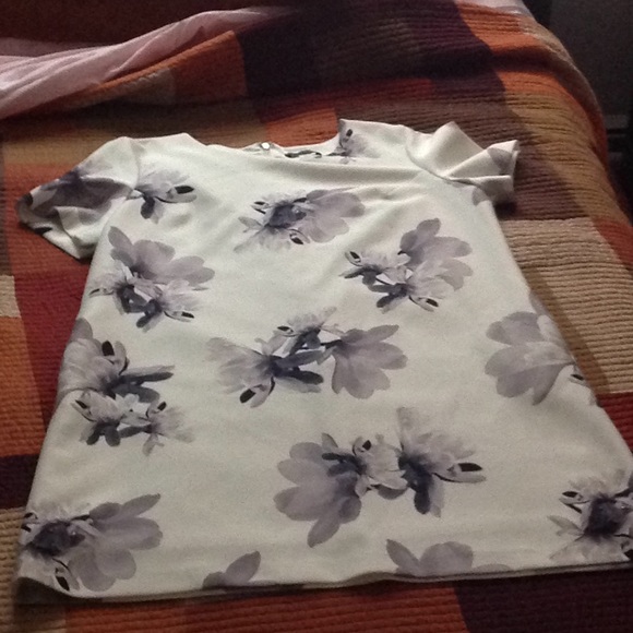 Dress - Picture 1 of 2